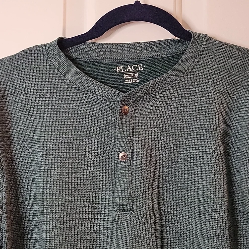 Childrens Place green henley thermal long sleeve xxl/16